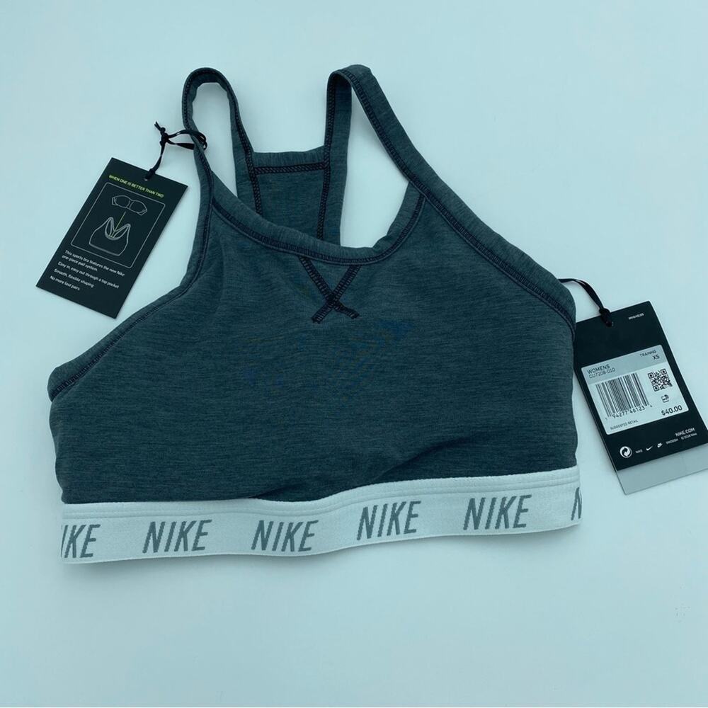 Nike training bra- swoosh - XS